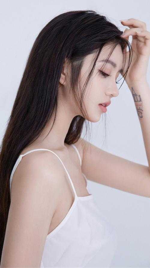 吃软饭就返现，富婆助我成首富