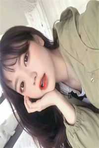 职业女友，亲他一下八百万主角是