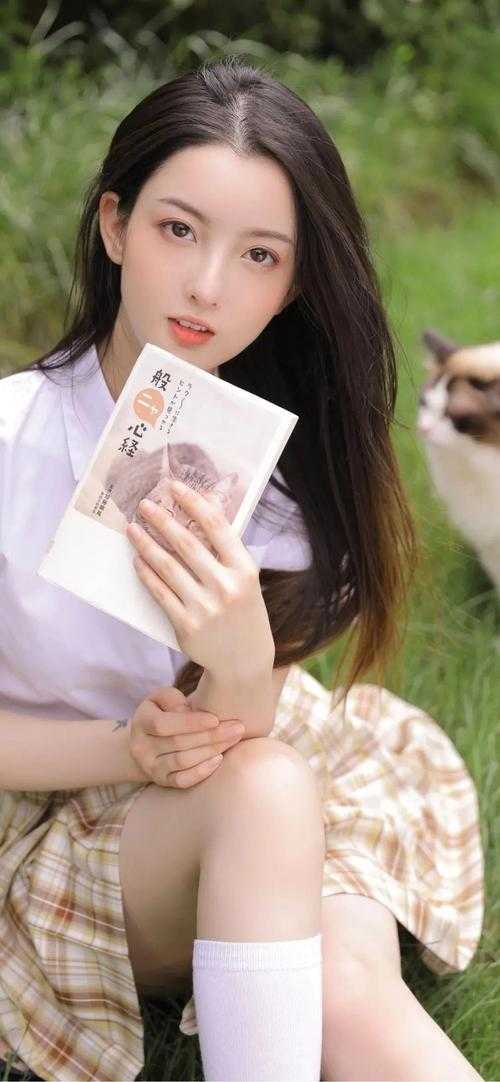 优秀文集真千金逼她替嫁，她反手一巴掌