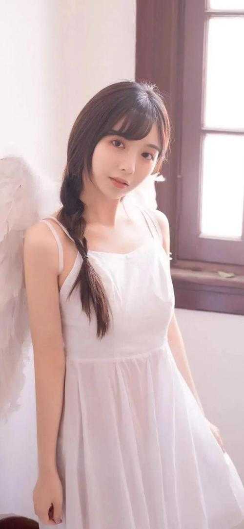 重生后，我和妹妹互换伴生花新书