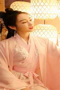 哥哥和未婚夫为救恶蠢白月光逼我跟狗换命，重生后我杀疯了试读